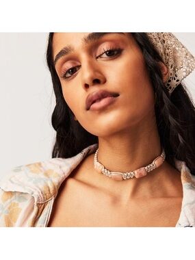 FREE PEOPLE Sweet Carolina Choker In Rose Quartz NWT